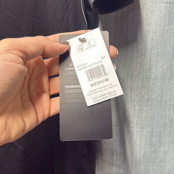 🇺🇸 Volcom Black Men's Polo Shirt NWT size medium - Picture 6 of 10